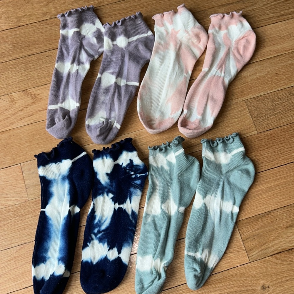 Tie Dye Ruffle Ankle Socks 4 pack